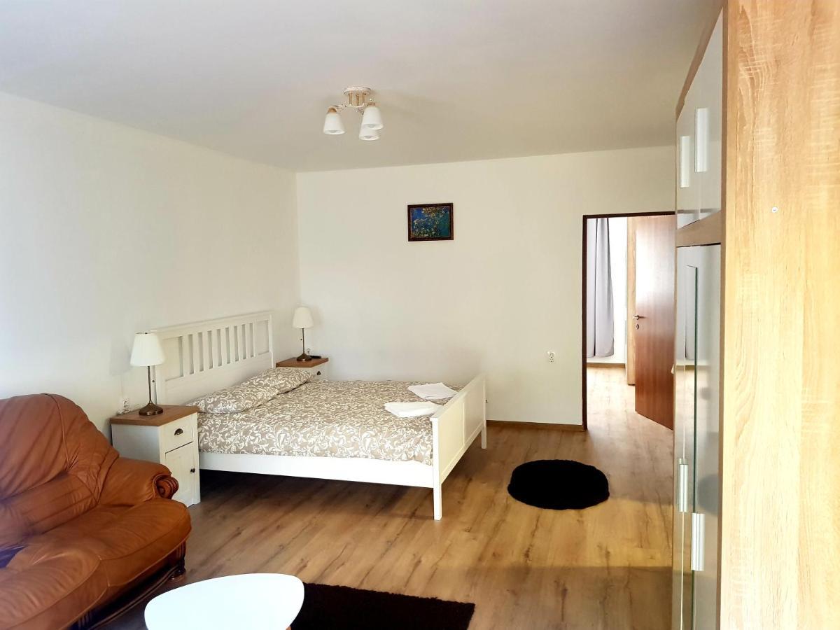 Twins Apartments Sovata Luaran gambar